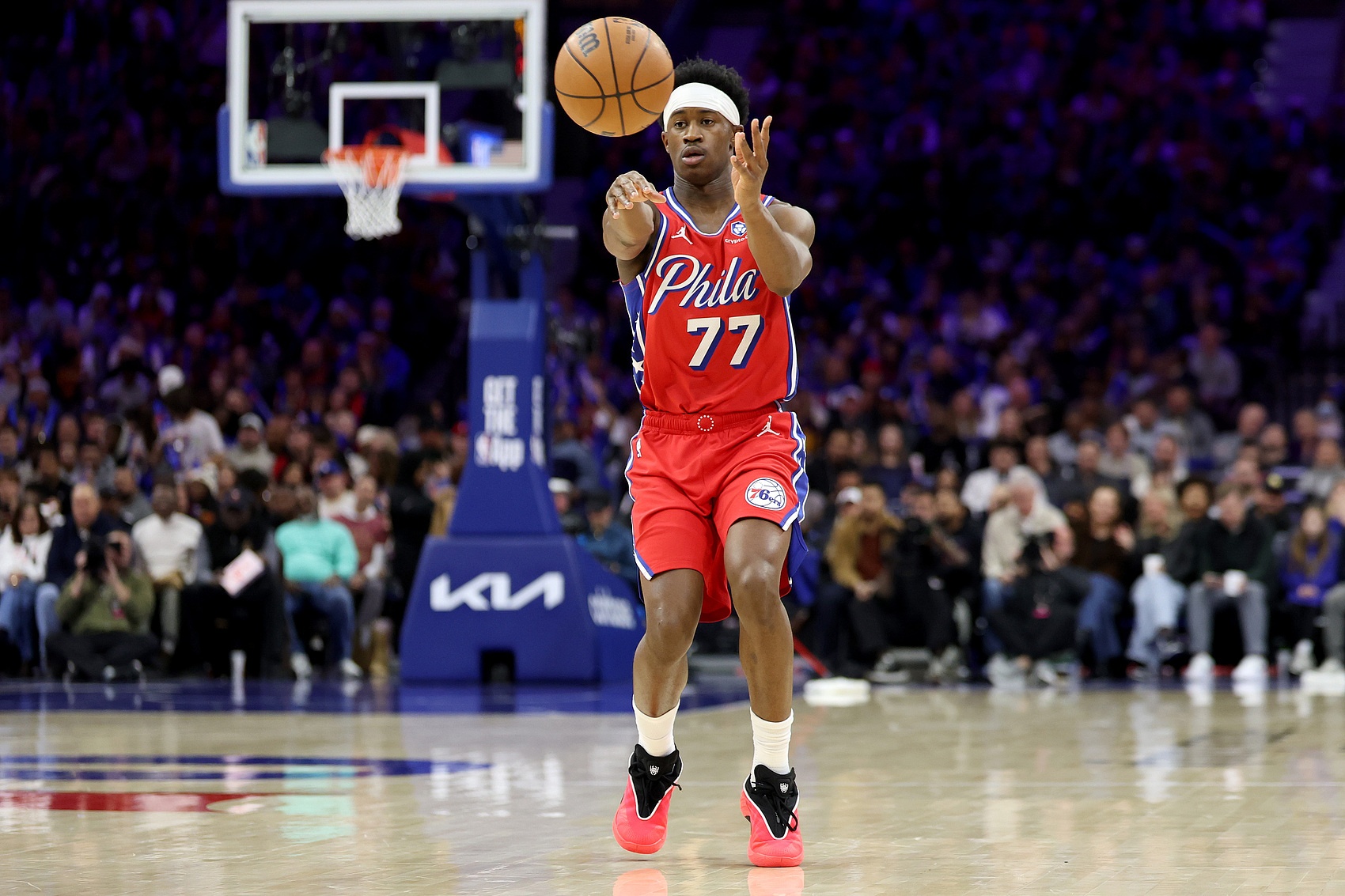 世界杯官方观看app-好苗子！76人探花埃奇库姆21中10得25分7板 活力十足有2断1盖帽